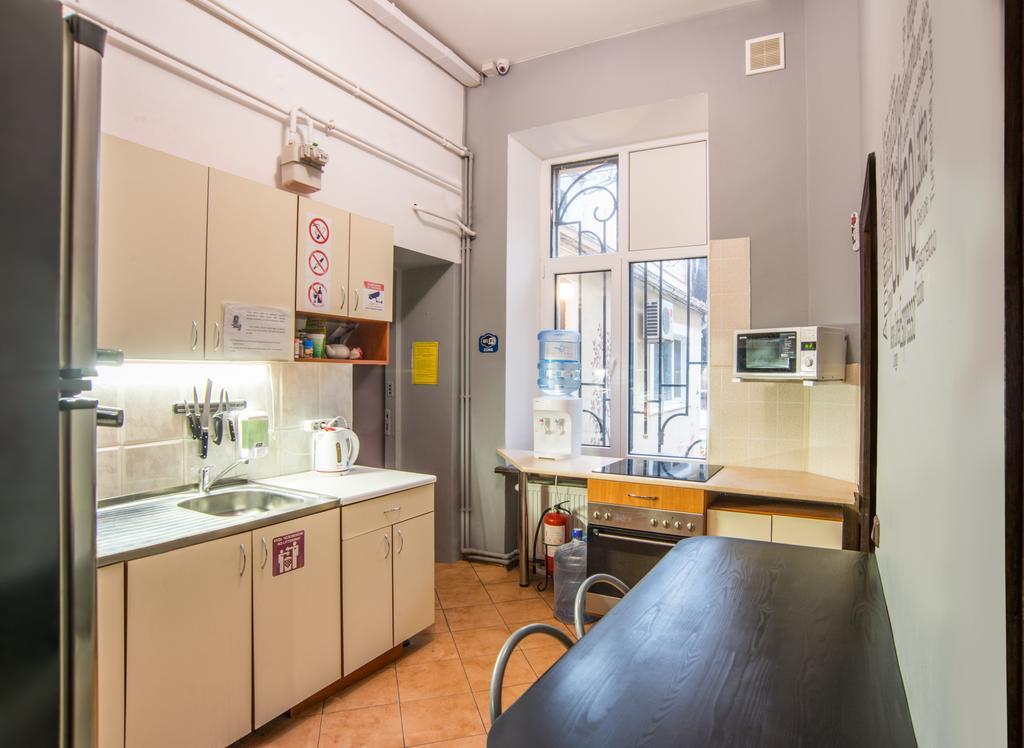 Hostel Berloga โอเดสซา ภายนอก รูปภาพ